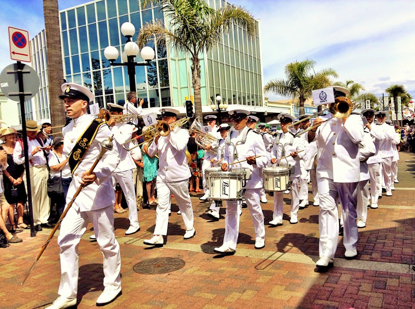 Ever since their first-responder efforts following Napier's 1931 earthquake, the NZ Navy is always given a place of honour at the Art Deco festivities.  Here the Royal New Zealand Navy Band sets a rousing tone for the fun to follow.