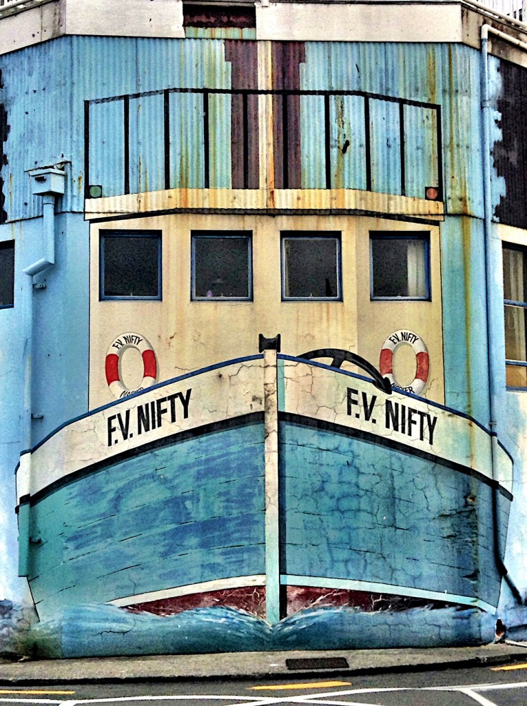 The F.V. Nifty painting that decorates the Marine & Transport Engineers building on the Ahuriri Quay.